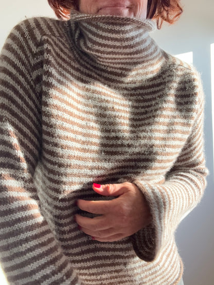Lines Vibe Sweater